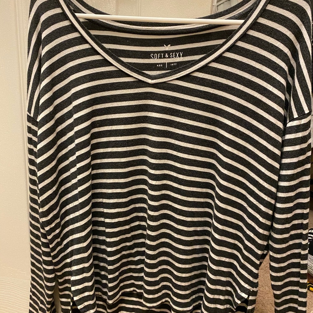 American Eagle shirt